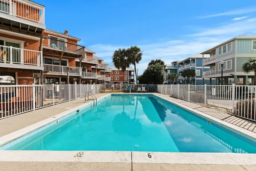 Laguna Bella condos in Gulf Shores